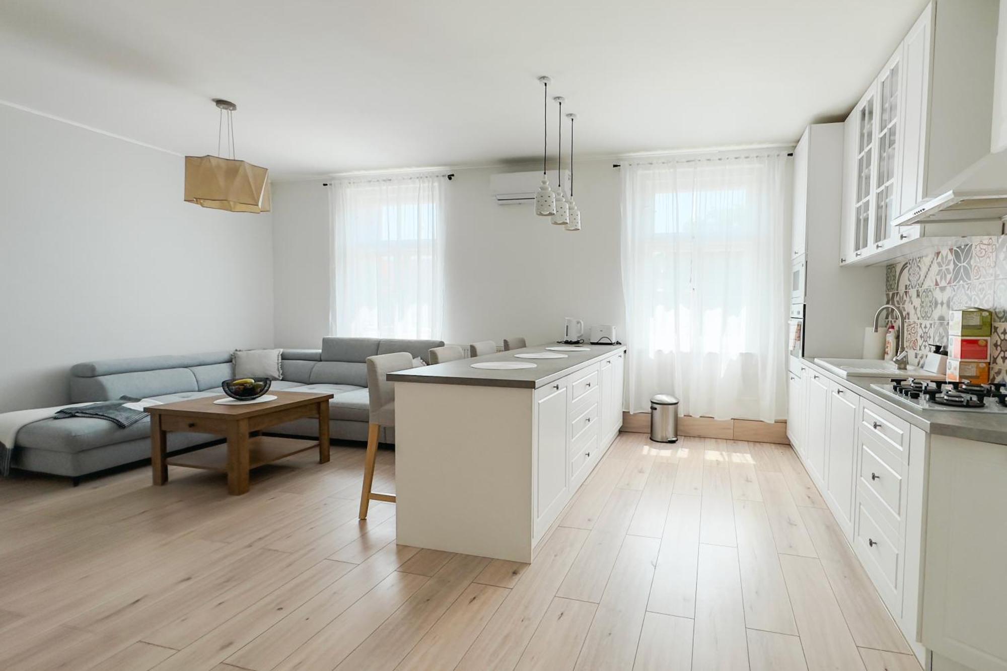 Business & Family Apartment Letna Caşonia Exterior foto